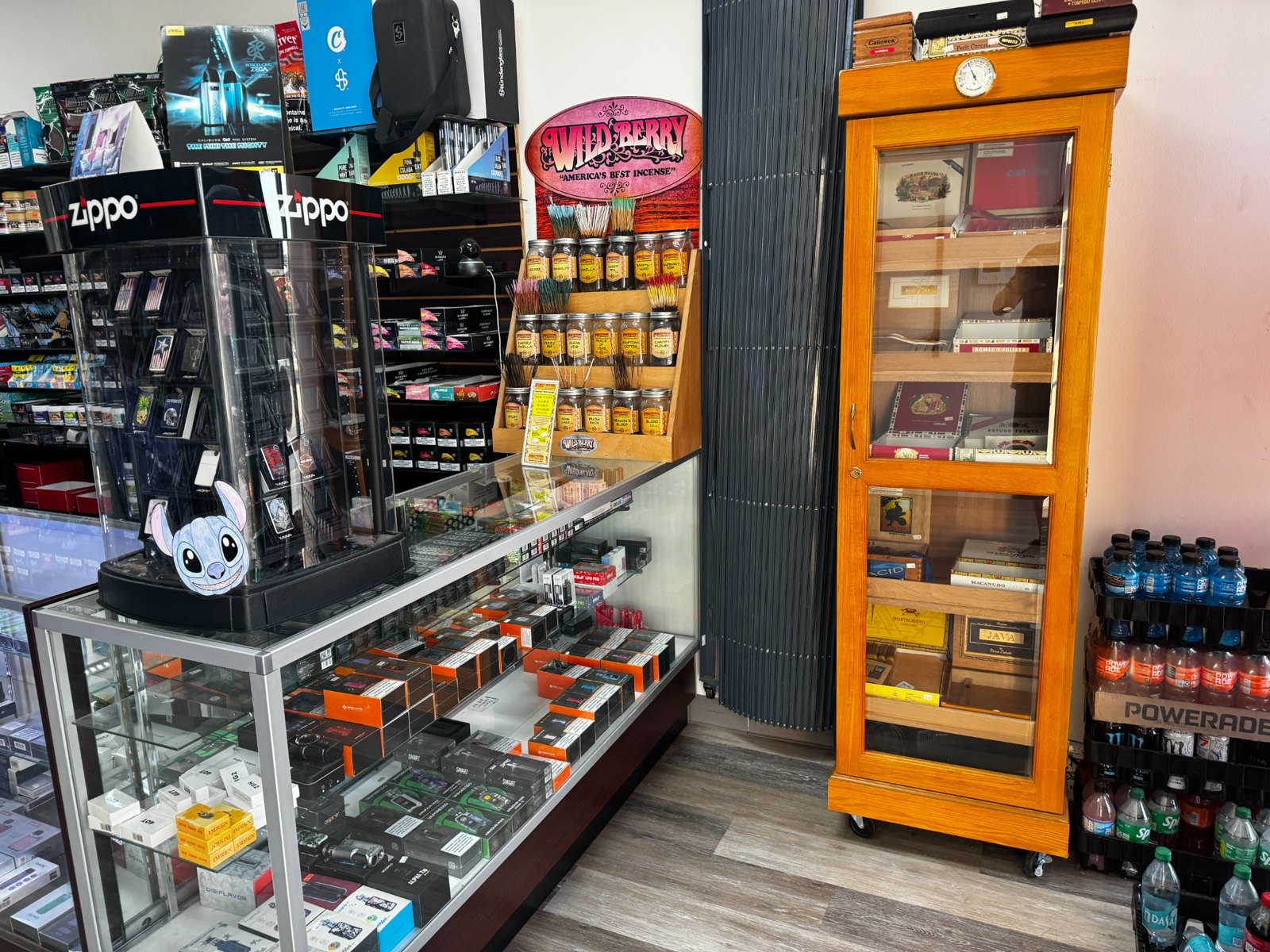 Cigar humidor at Smokers Heaven Grapevine