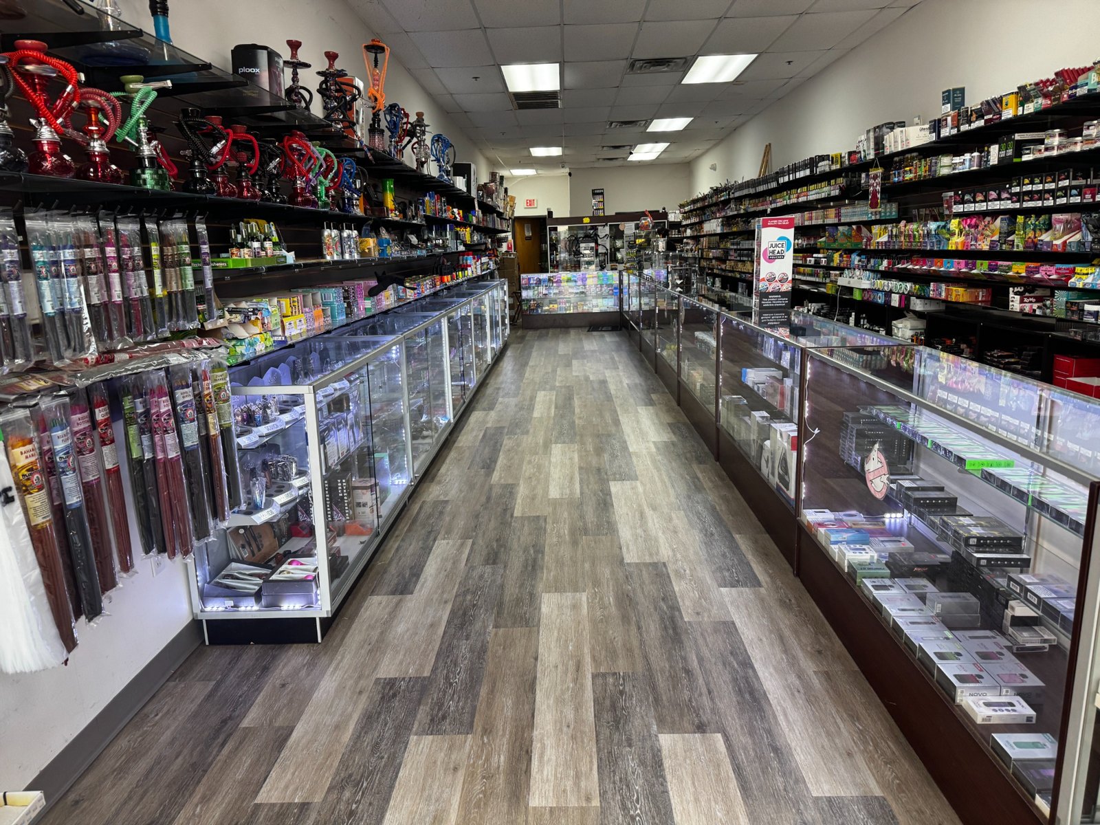 Inside Smokers Heaven Grapevine
